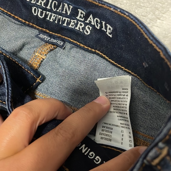 American Eagle ‘Super Stretch’ dark navy skinny jeans. Size 8 - Picture 4 of 4